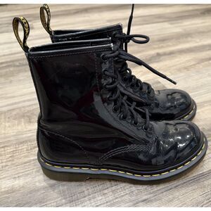 Dr Marten Black Patent Leather Lace Up Boots Size 7